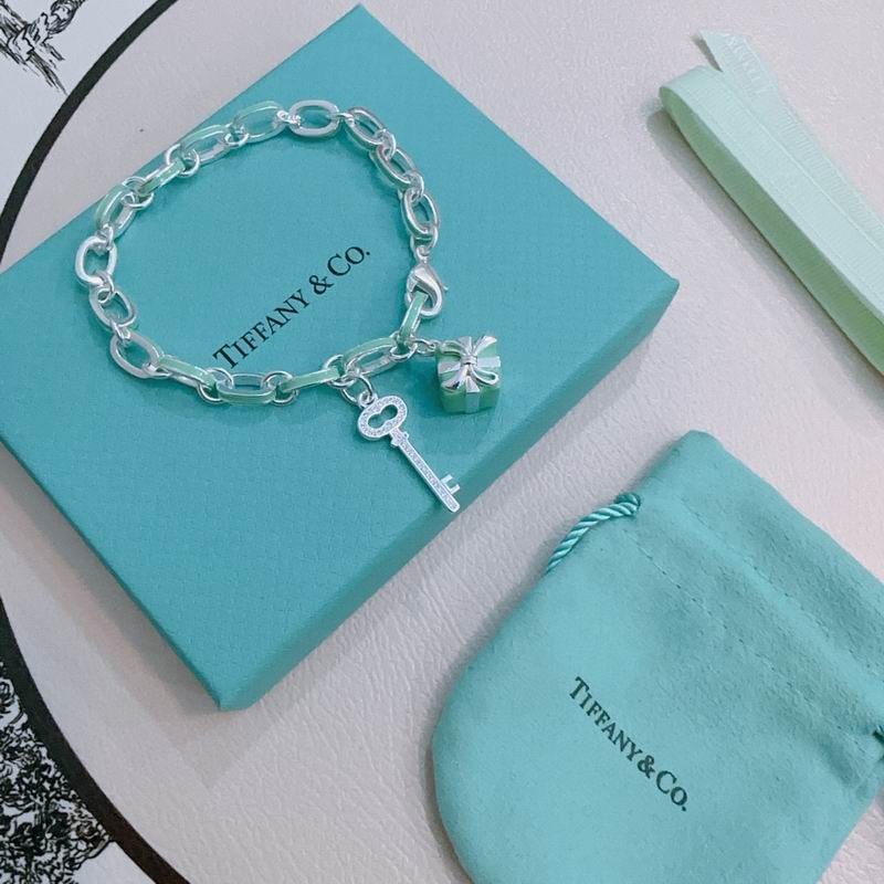 Tiffany bracelet 05yxh05